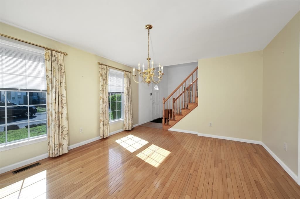 22 Winter St, Holbrook MA 02343 photo 5