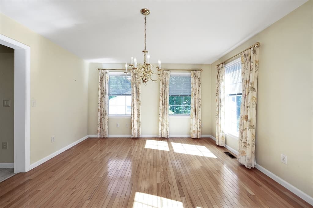 22 Winter St, Holbrook MA 02343 photo 4