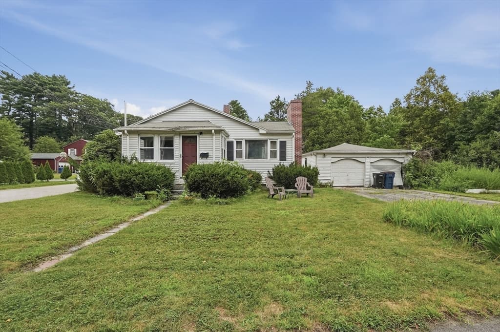 61 Walpole St, Sharon MA 02067