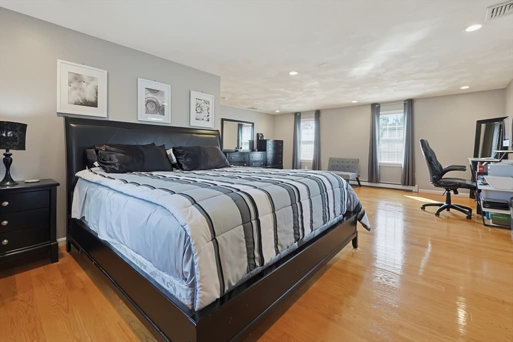 10 Bryan Dr, Taunton MA 02780 photo 8