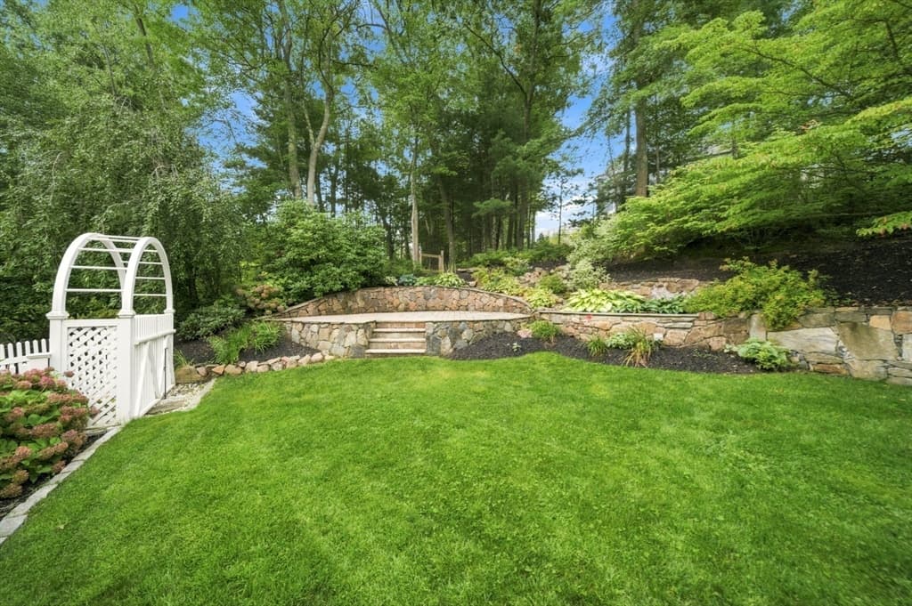 38 Cabral Dr, Middleton MA 01949 photo 4