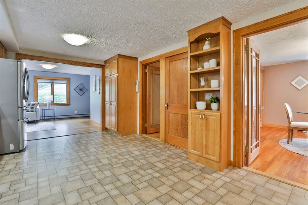 21 Preston St, Wakefield MA 01880 photo 11