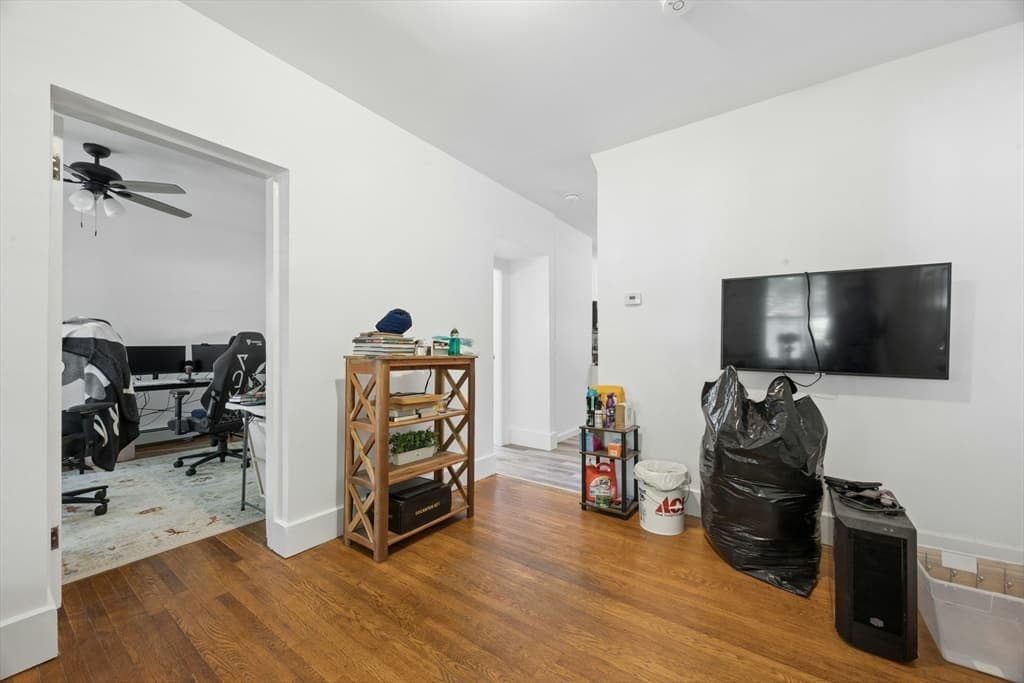 19 Englewood Avenue, Worcester MA 01603 photo 4
