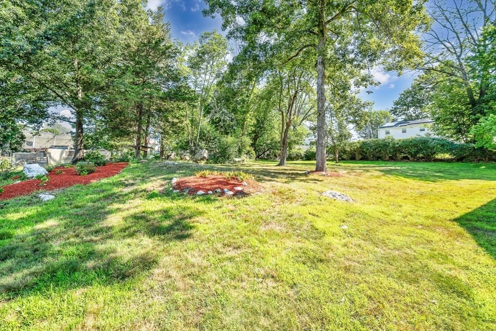 11 Coweeset Dr, Brockton MA 02301 photo 6