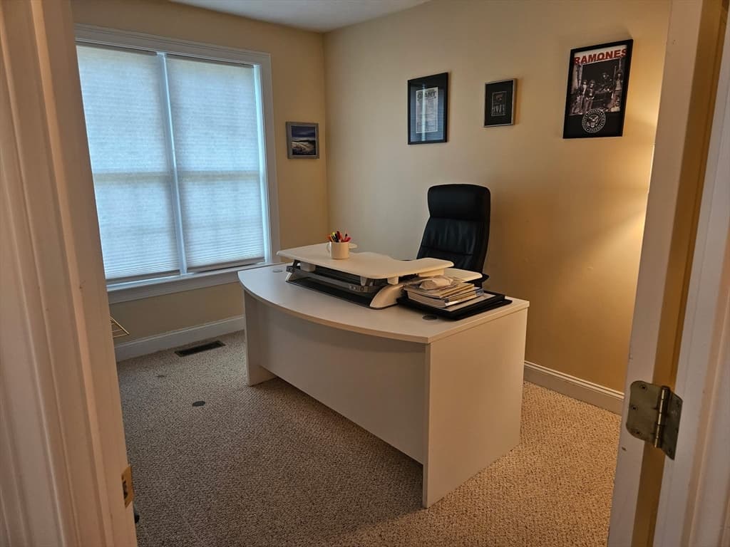 Condominium at 45 Longview Circle # B, Ayer MA 01432, Ayer, photo 27 of 33