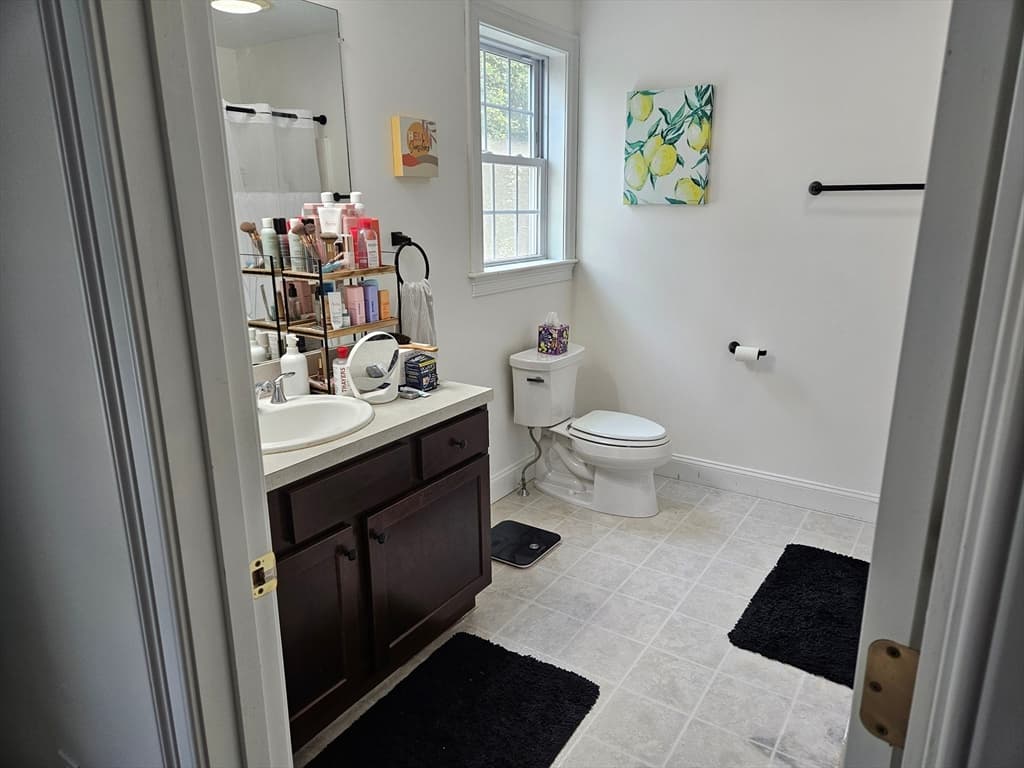 Condominium at 45 Longview Circle # B, Ayer MA 01432, Ayer, photo 20 of 33