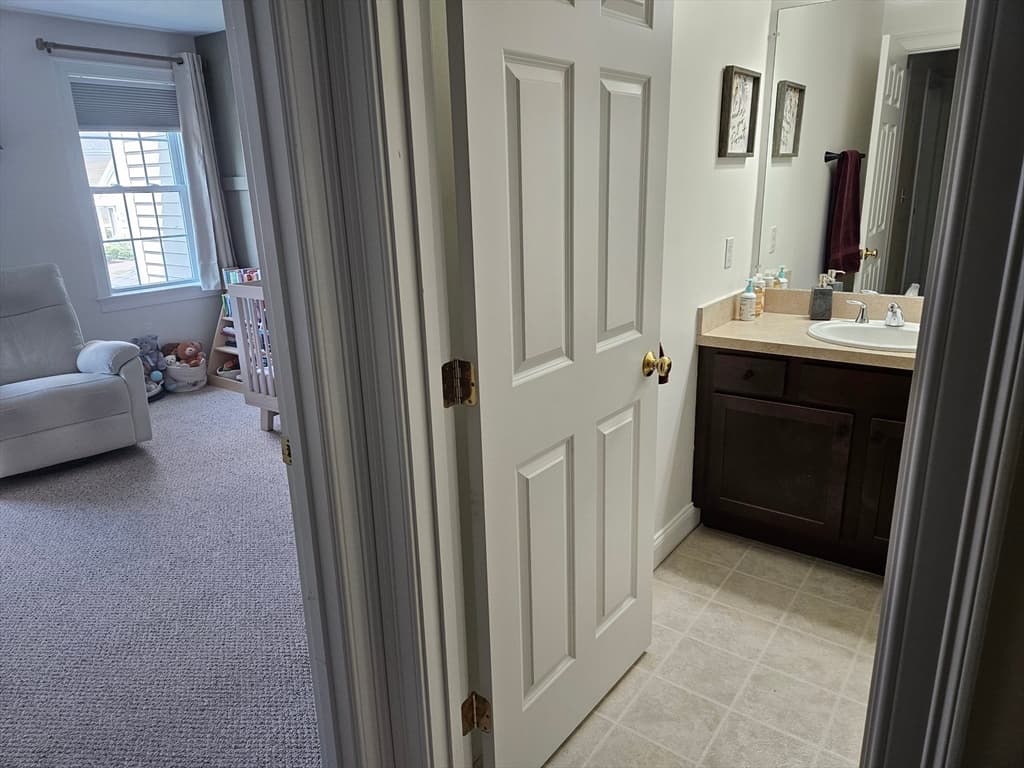 Condominium at 45 Longview Circle # B, Ayer MA 01432, Ayer, photo 18 of 33