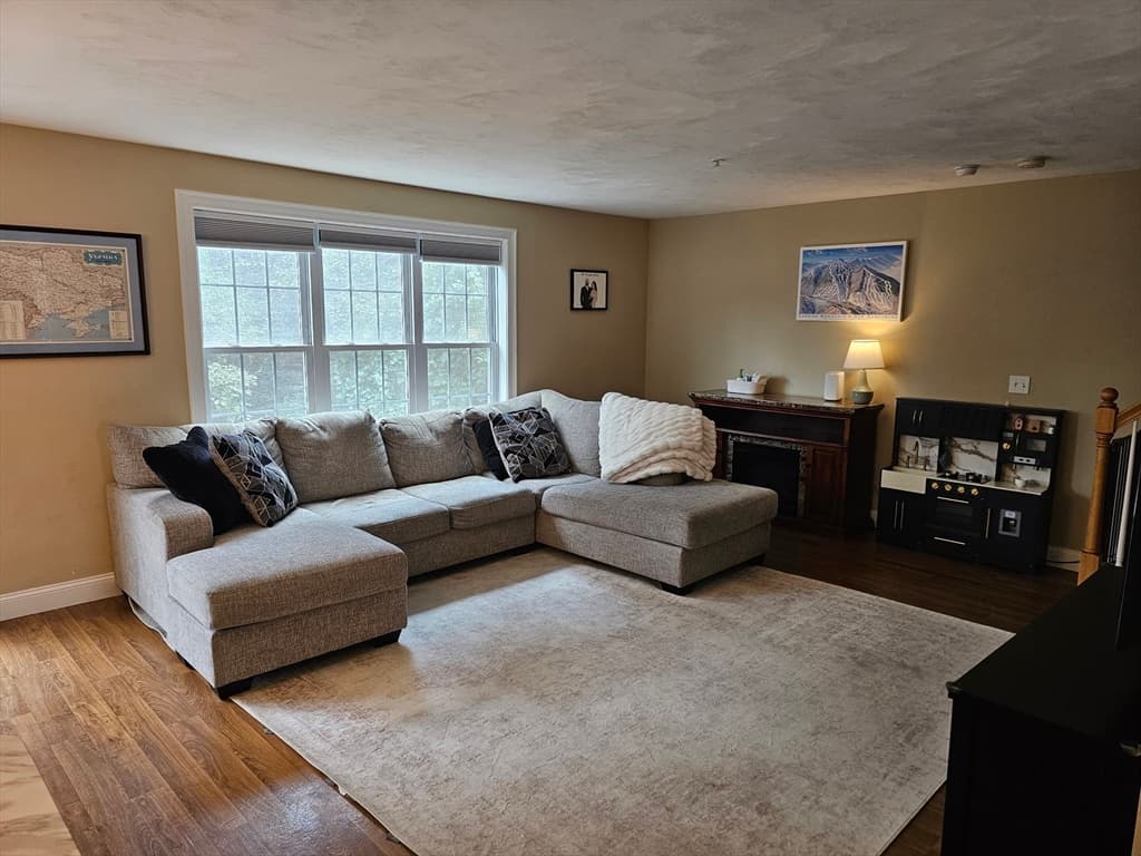 Condominium at 45 Longview Circle # B, Ayer MA 01432, Ayer, photo 8 of 33