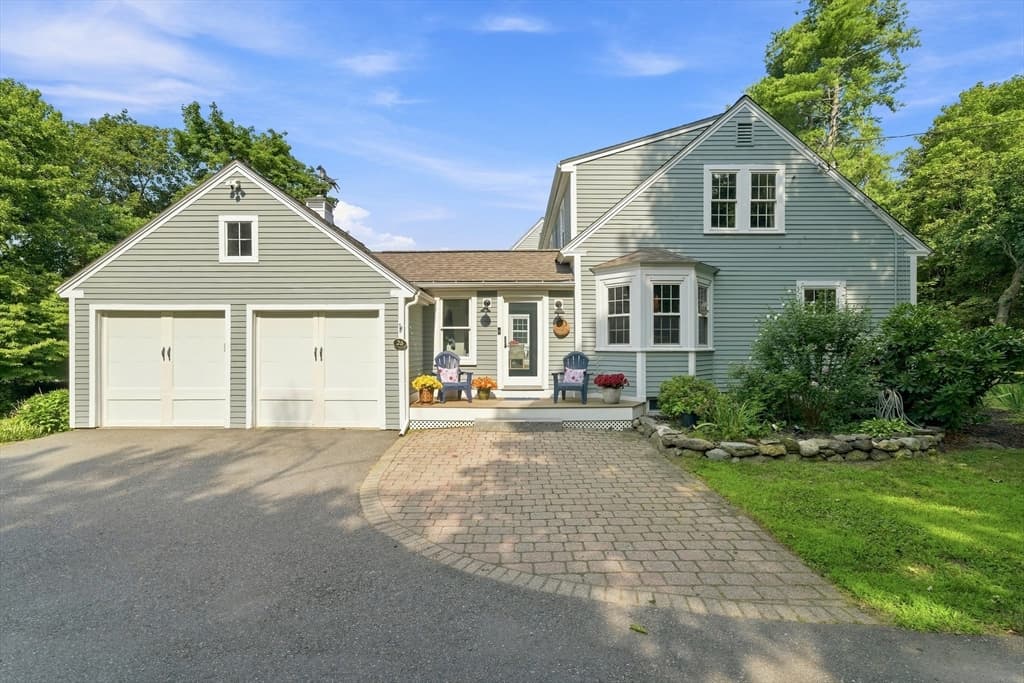 26 Concord Rd, Acton MA 01720 photo 2