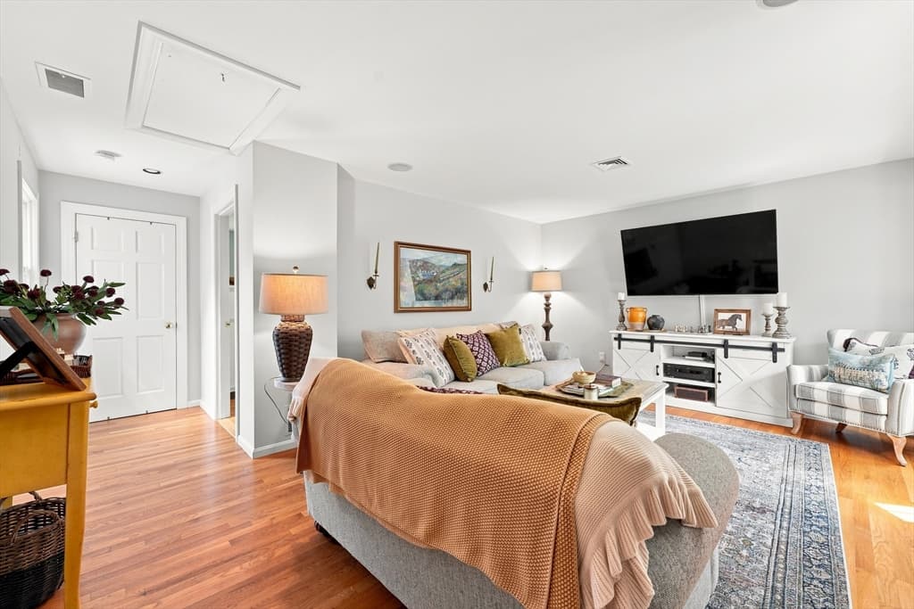 26 Concord Rd, Acton MA 01720 photo 7