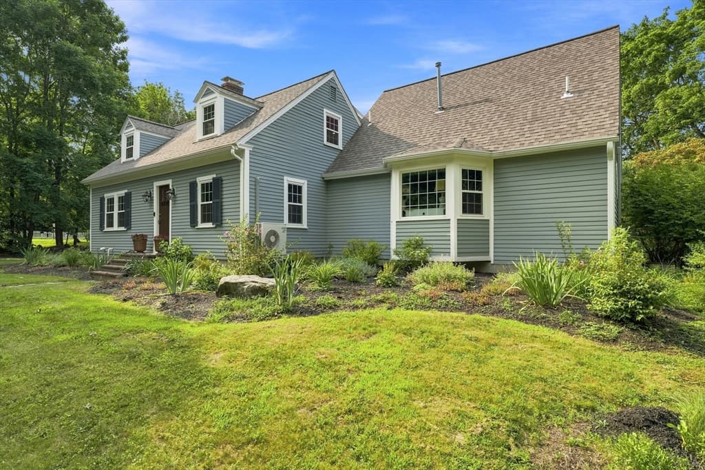 26 Concord Rd, Acton MA 01720 photo 3