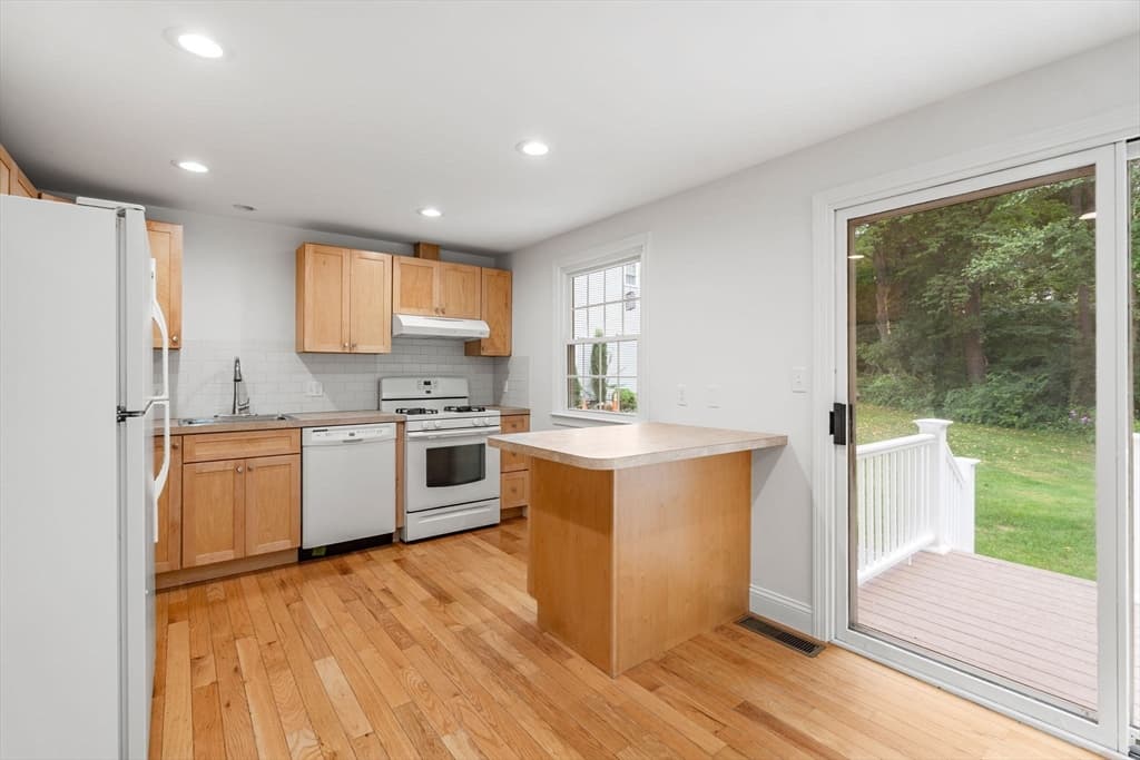 9 Franzone Dr # 9, Haverhill MA 01835 photo 20