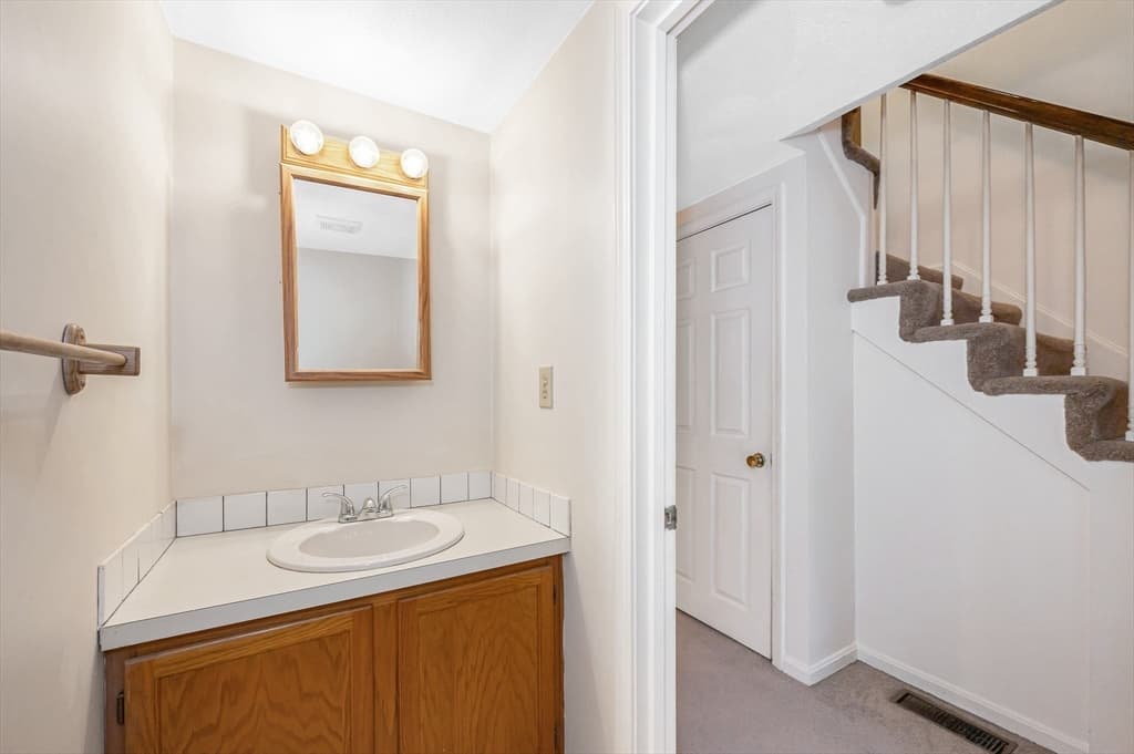 23 Patrick Rd # 23, Tewksbury MA 01876 photo 17