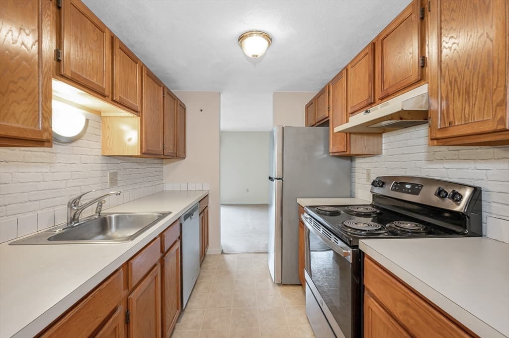 23 Patrick Rd # 23, Tewksbury MA 01876 photo 10