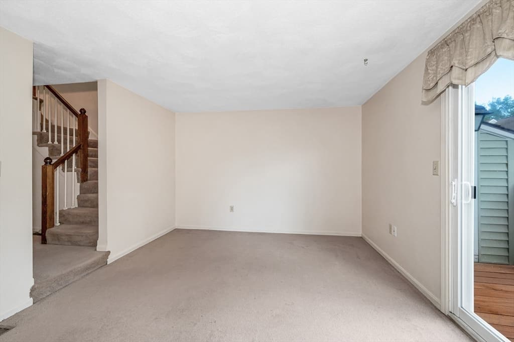 23 Patrick Rd # 23, Tewksbury MA 01876 photo 4