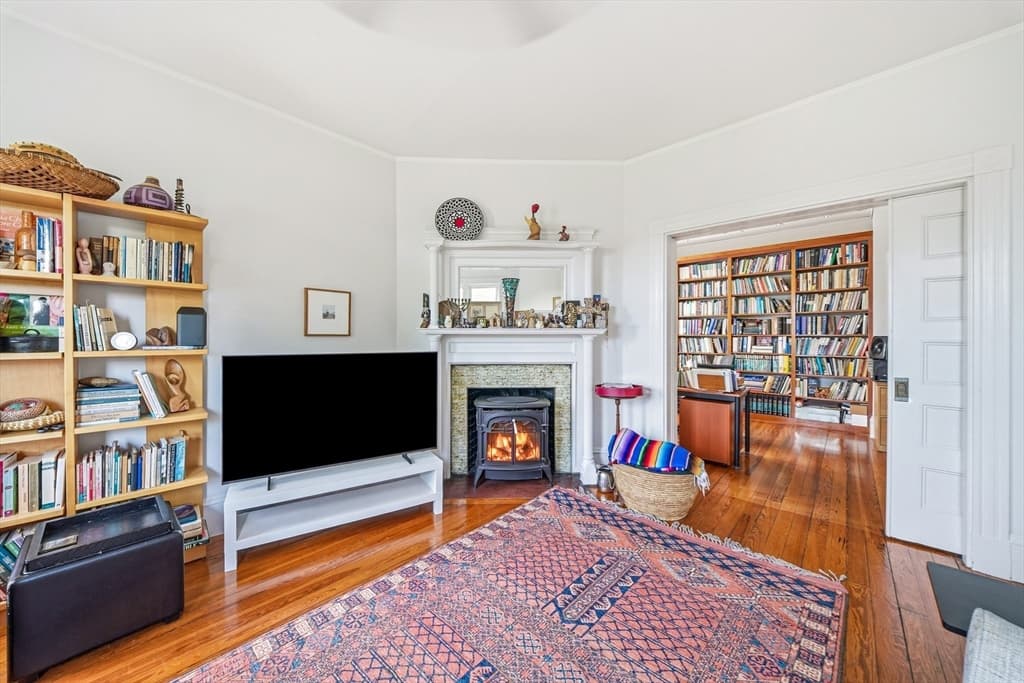 113 Antrim St # 3, Cambridge MA 02139 photo 3