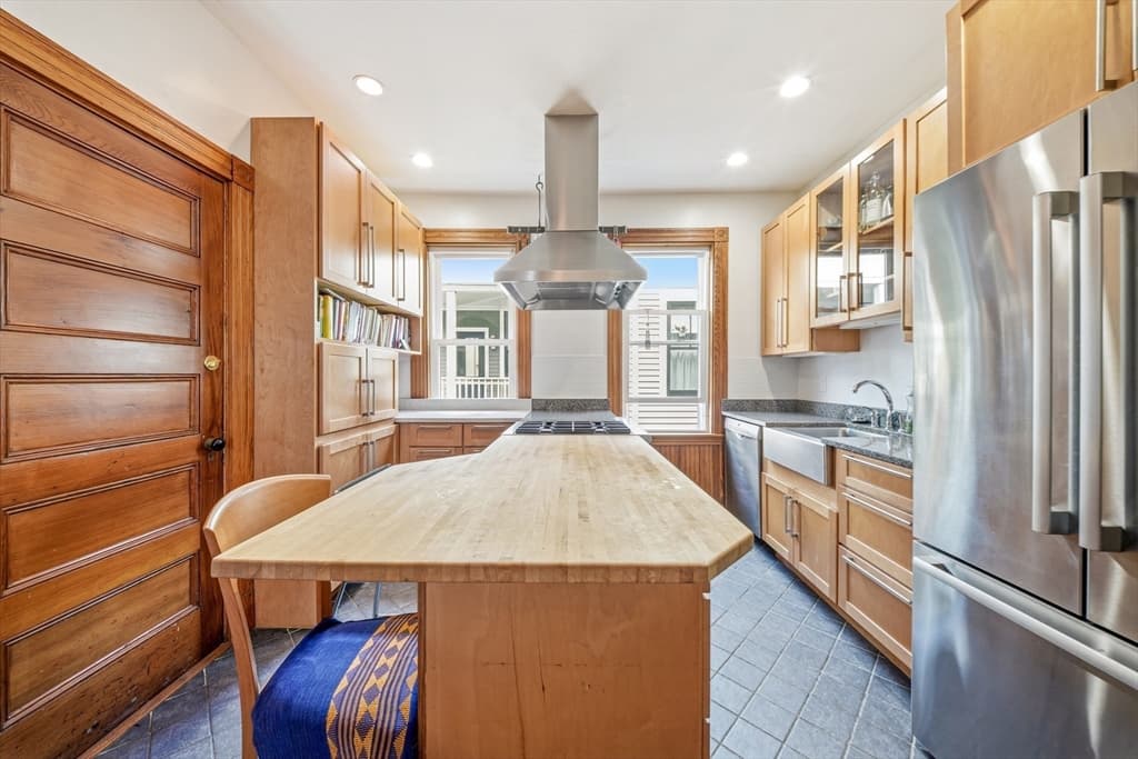 113 Antrim St # 3, Cambridge MA 02139 photo 8