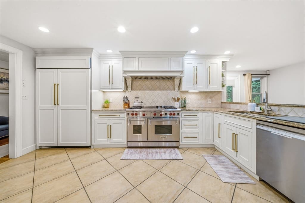 21 Monisa Kay Dr, Plymouth MA 02360 photo 6