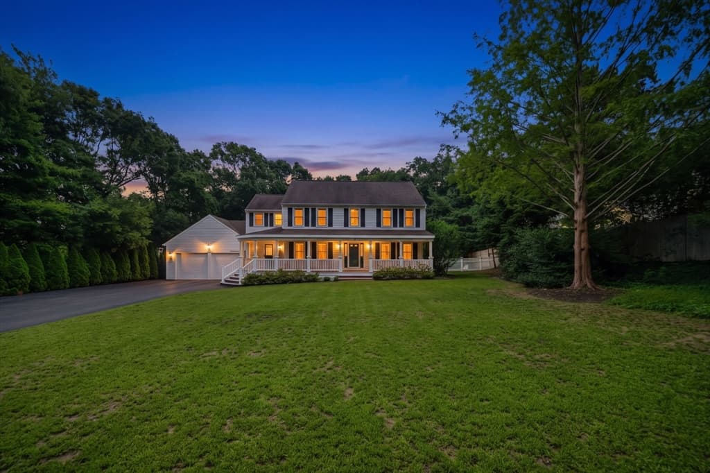 21 Monisa Kay Dr, Plymouth MA 02360