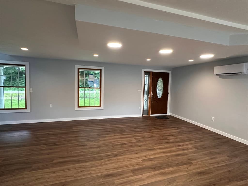 10 Linwood St, Oxford MA 01540 photo 14