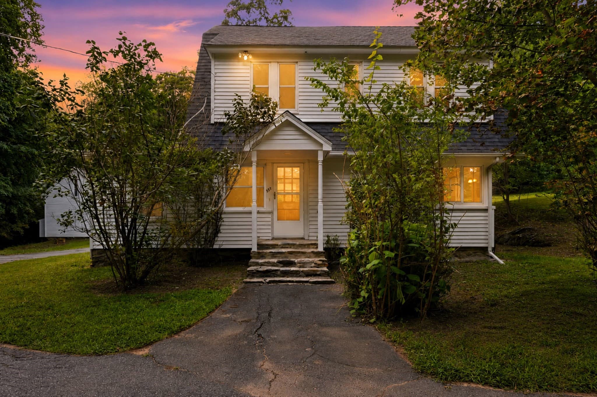 Single Family Residence at 587 Main St, Boylston MA 01505, Boylston, photo 2 of 41