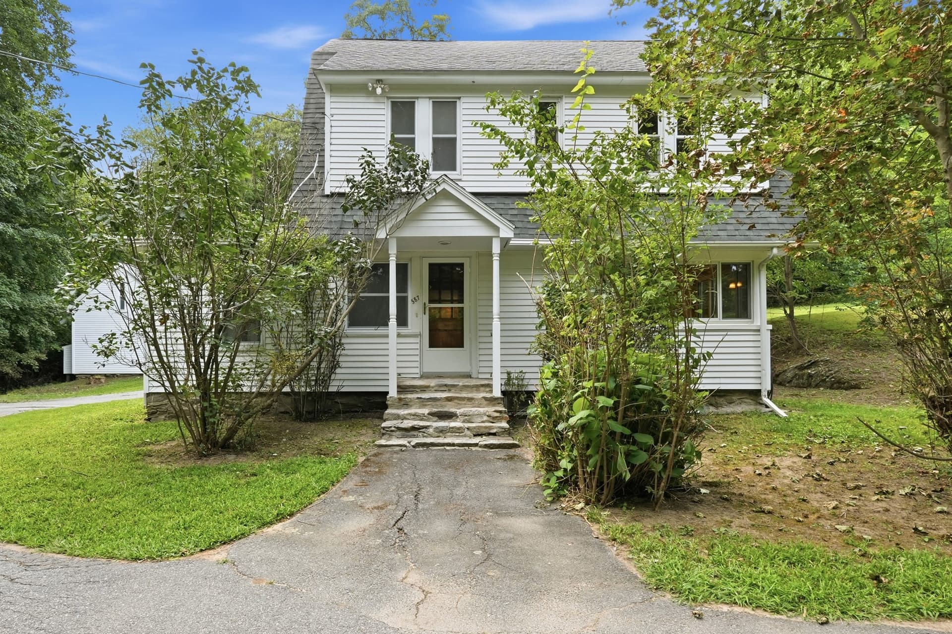 587 Main St, Boylston MA 01505