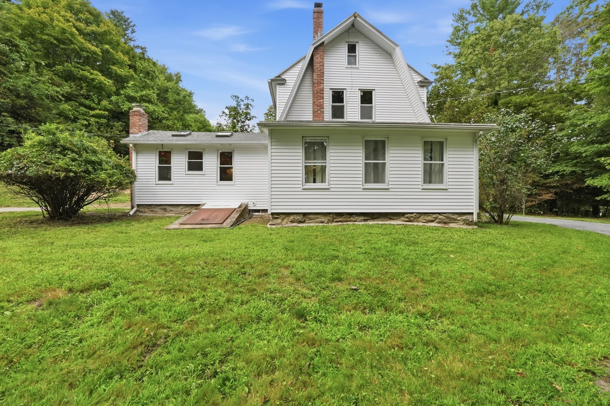 Single Family Residence at 587 Main St, Boylston MA 01505, Boylston, photo 37 of 41