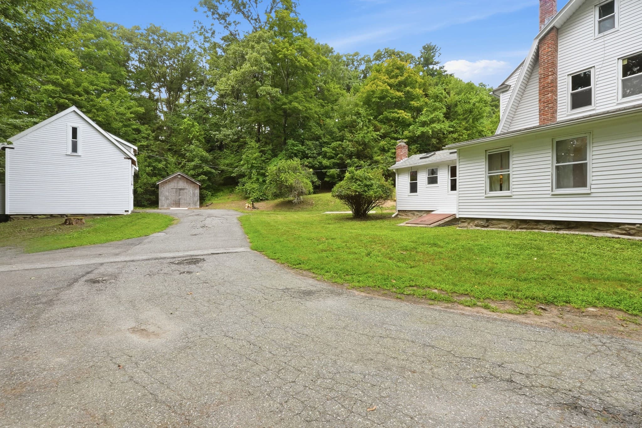 Single Family Residence at 587 Main St, Boylston MA 01505, Boylston, photo 35 of 41
