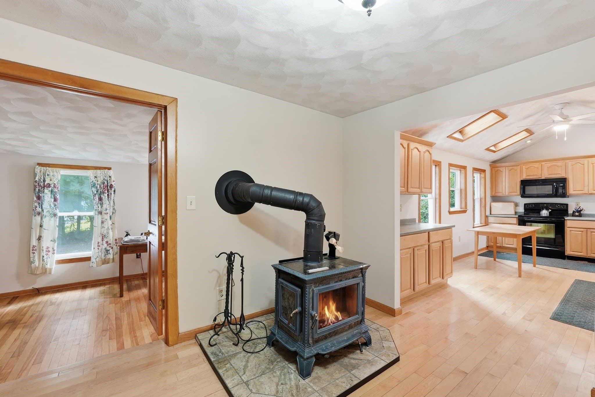 Single Family Residence at 587 Main St, Boylston MA 01505, Boylston, photo 8 of 41