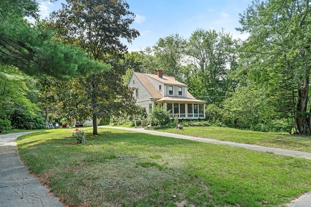 53 Elmwood Rd, Wellesley MA 02481 photo 2