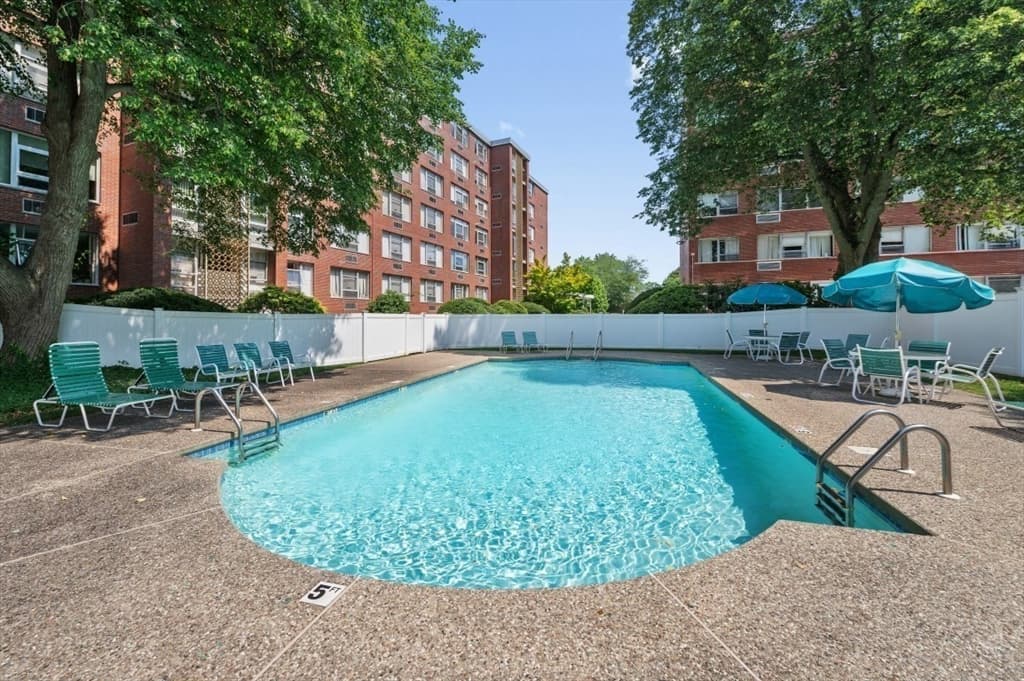 10 Hammond Pond Parkway # 607, Newton MA 02467 photo 26