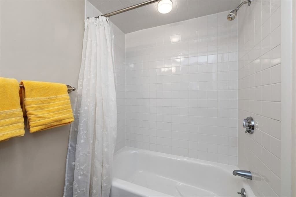 10 Hammond Pond Parkway # 607, Newton MA 02467 photo 18