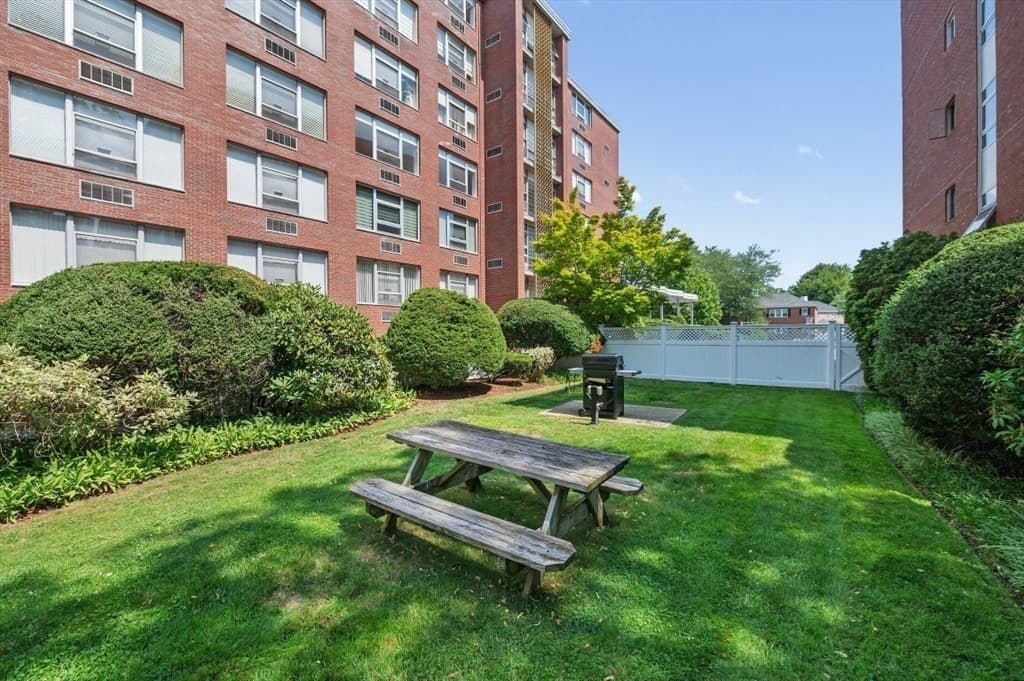 10 Hammond Pond Parkway # 607, Newton MA 02467 photo 29