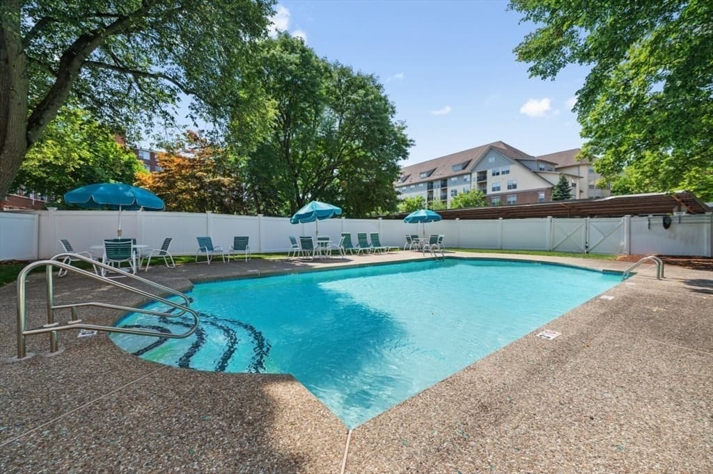 10 Hammond Pond Parkway # 607, Newton MA 02467 photo 25