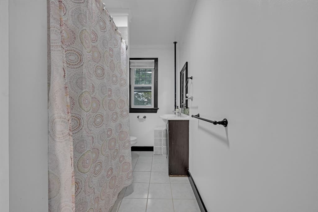189 Walnut St, Leominster MA 01453 photo 16