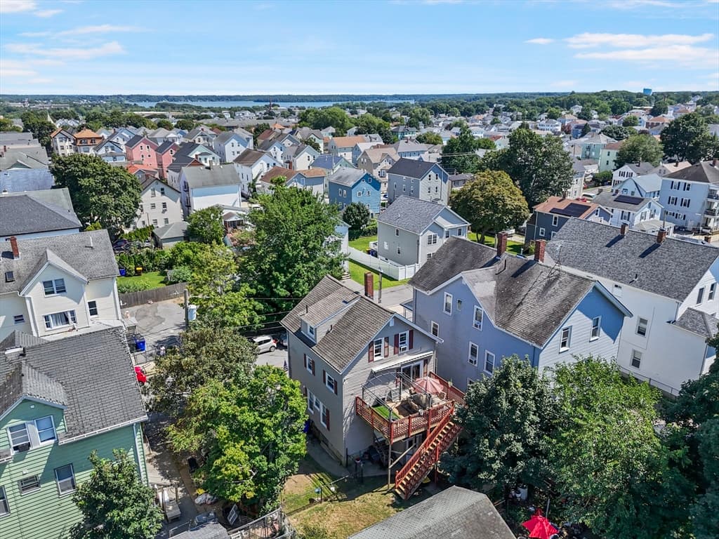 131 Foster St, Fall River MA 02721 photo 5