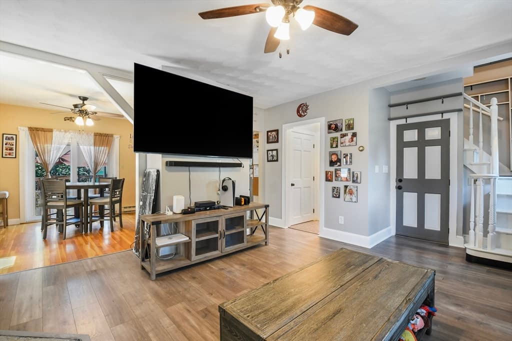 131 Foster St, Fall River MA 02721 photo 9