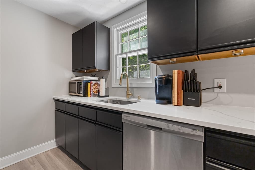 Condominium at 49 Lexington St. # 49, Millbury MA 01527, Millbury, photo 13 of 33