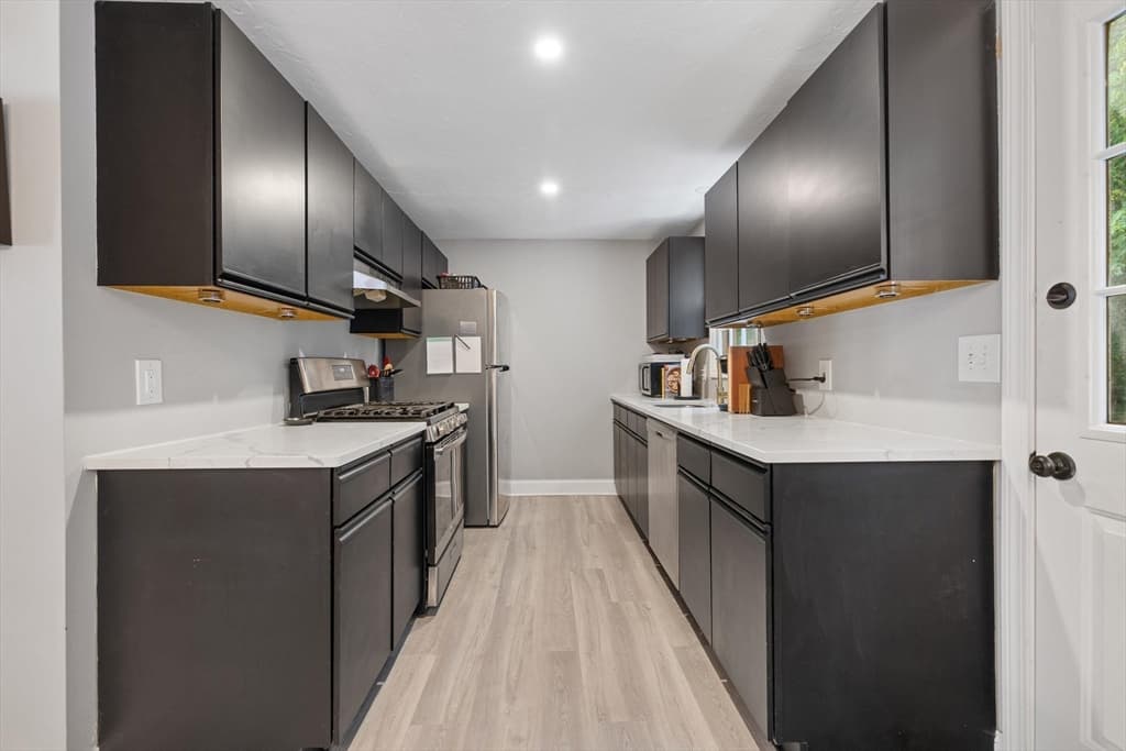Condominium at 49 Lexington St. # 49, Millbury MA 01527, Millbury, photo 12 of 33