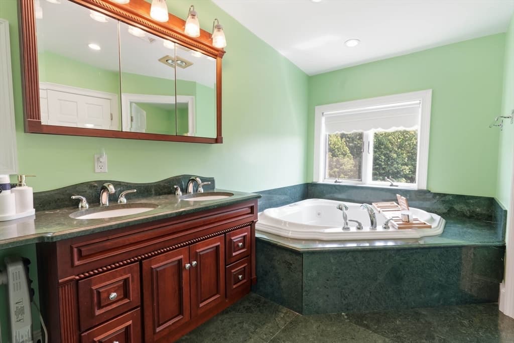 90 Mountwood Rd, Swampscott MA 01907 photo 33