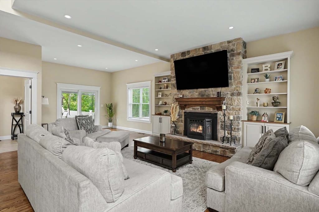 19 Katherine St, Acushnet MA 02743 photo 7