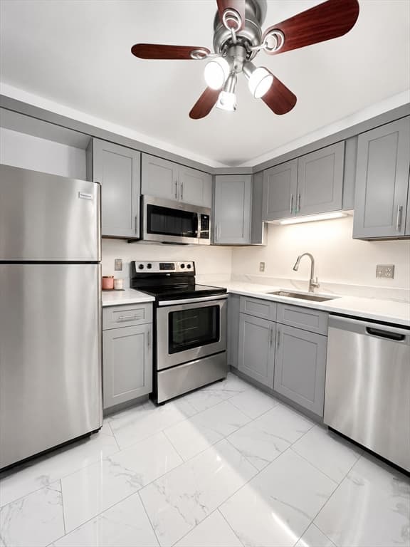 45 Oval Rd # 8, Quincy MA 02170