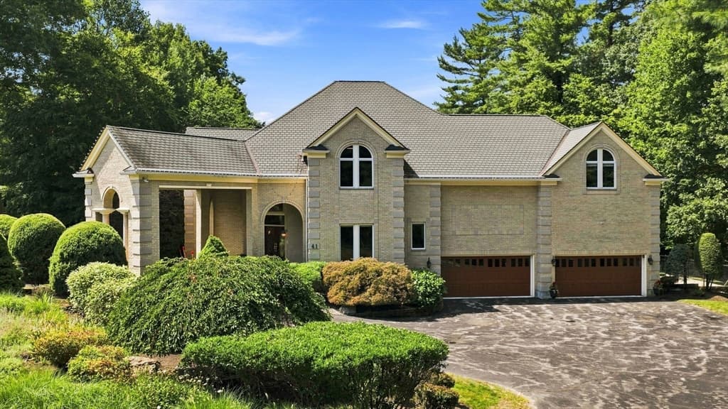 Single Family Residence at 41 Spruce Rd., North Reading MA 01864, North Reading, photo 2 of 40