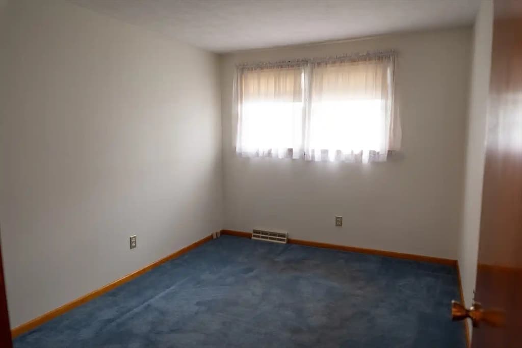 24 Hanson St, Brockton MA 02302 photo 13