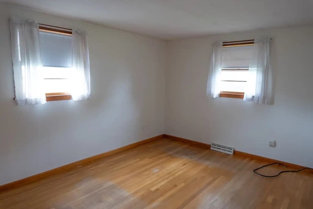 24 Hanson St, Brockton MA 02302 photo 11