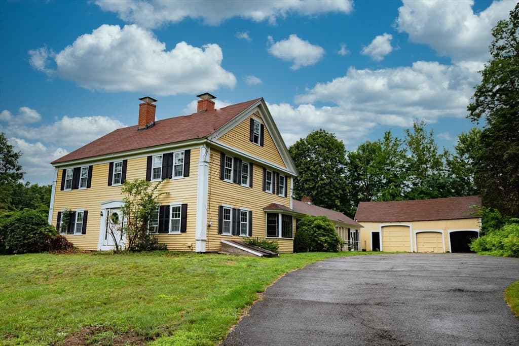 106 Beal St, Lunenburg MA 01462