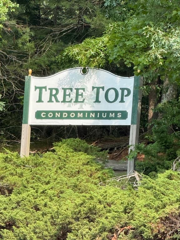 3 Treetop Ln # 8, Kingston MA 02364