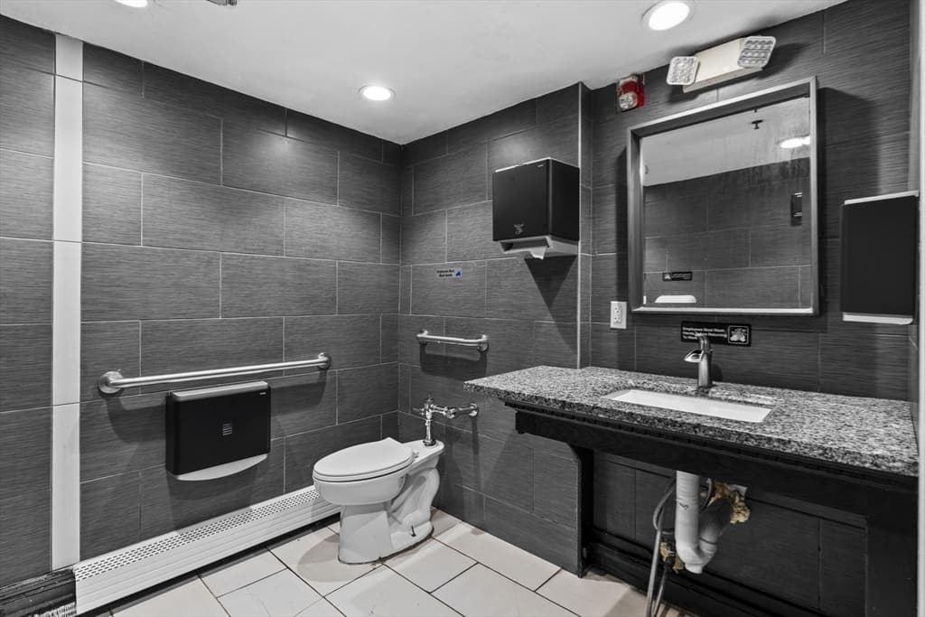 223-225 Bowdoin St, Boston MA 02122 photo 33