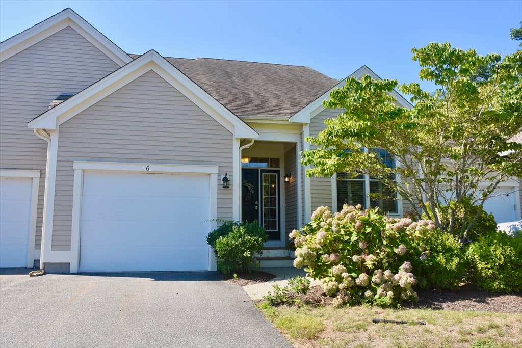 6 Chadwick Ct # 6, Mashpee MA 02649 photo 2