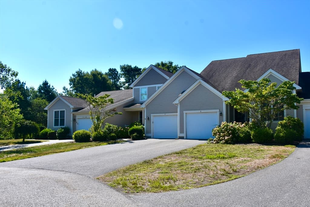 6 Chadwick Ct # 6, Mashpee MA 02649 photo 3